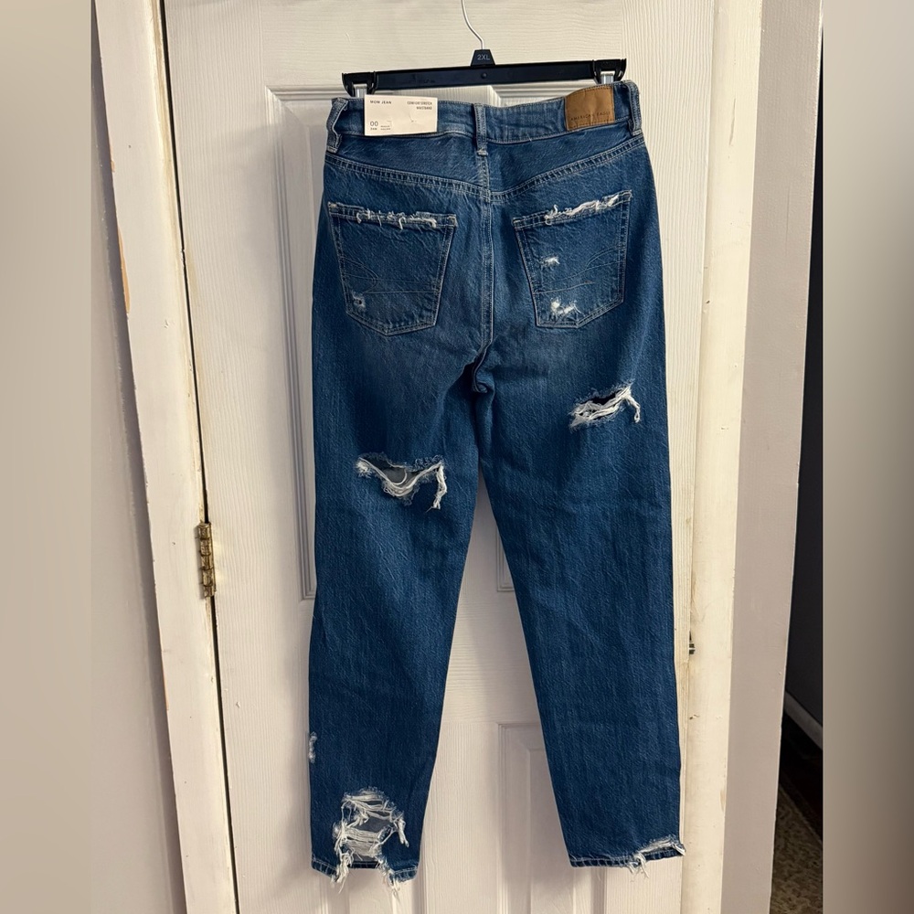 American Eagle Outfitters Blue Distressed Jeans - Picture 2 of 4